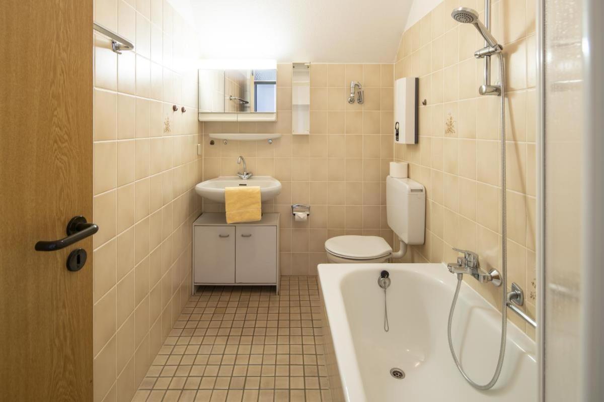 Seglerfewo Mit Traumhaftem Blick Vom Balkon Scheid  Exterior photo